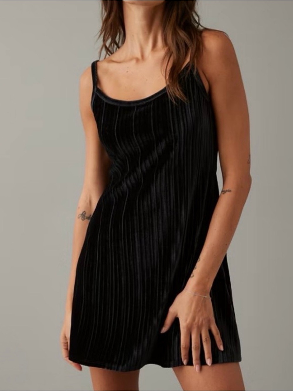 American Eagle Black Pleated Velour Mini Dress Size Small AE Velvet Sleeveless